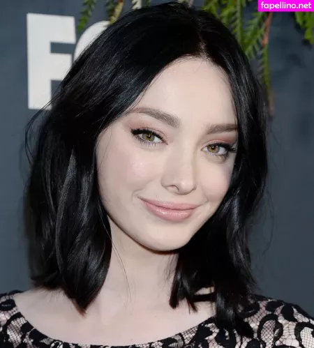Emma Dumont OnlyFans Thumbnail #BC3BTkDWL3