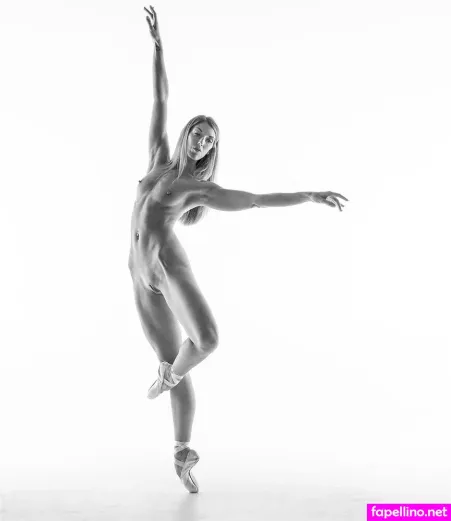 Emma Elizabeth OnlyFans Thumbnail #tTgaRejhUD