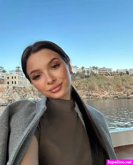 Emma Emmyy OnlyFans Thumbnail #2UPL4nwJFE