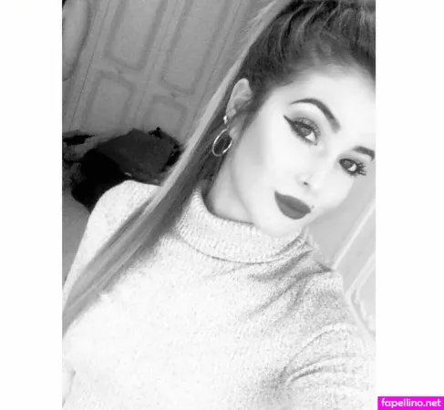 Emma Fontes OnlyFans Thumbnail #UH2zTaQZPx