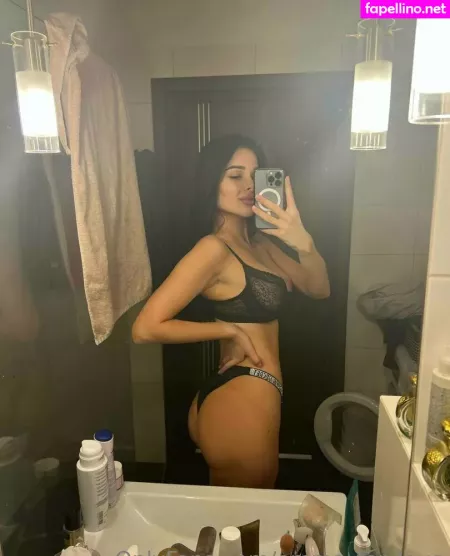 Emma For Love OnlyFans Thumbnail #XHm7kYw1X0