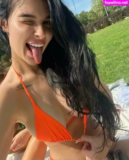 Emma For Love OnlyFans Thumbnail #rVH2wkjYiN