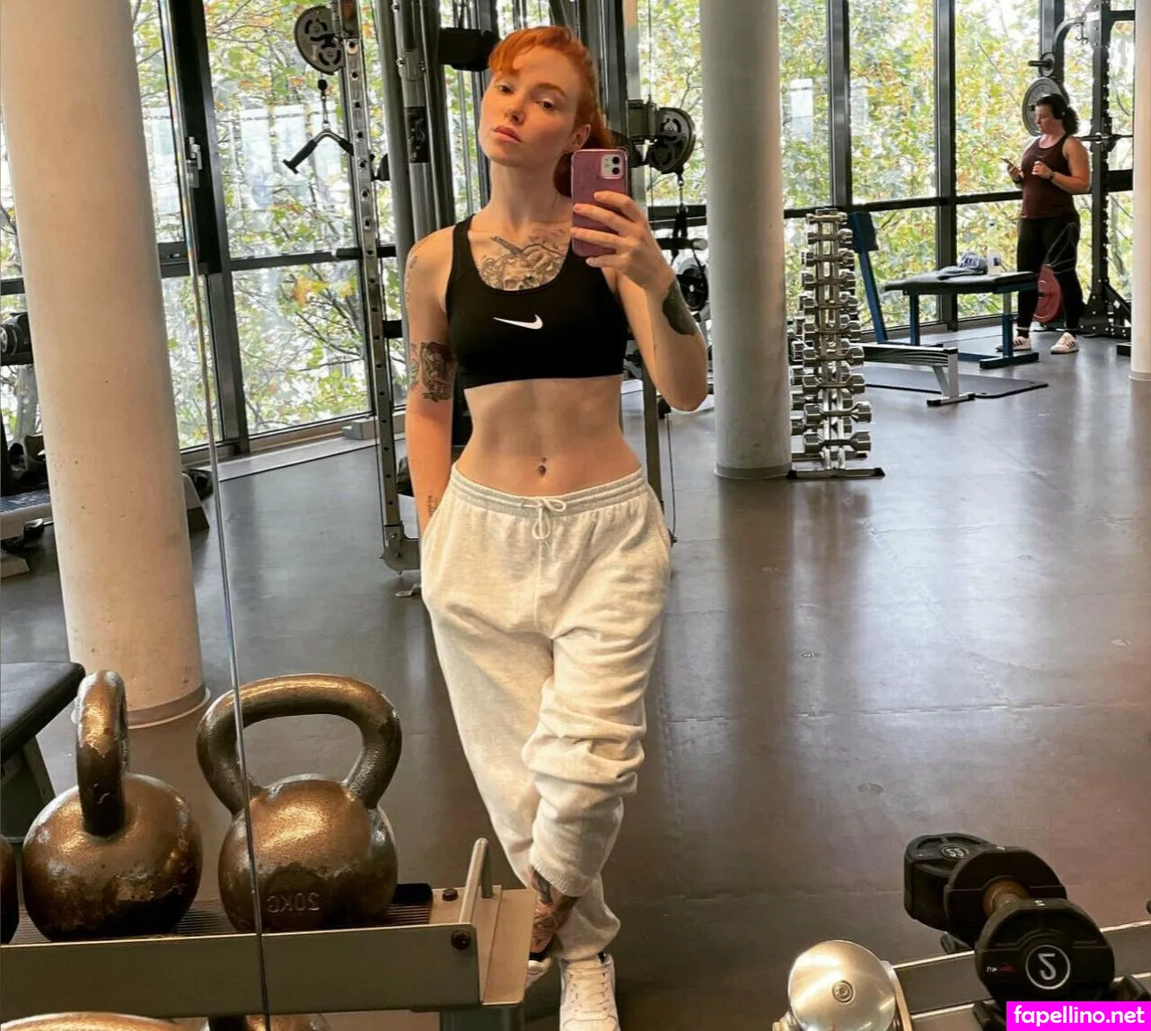 emma.fox.red, foxredrolo Nude Leaked OnlyFans Photo #K8DhlghvDN