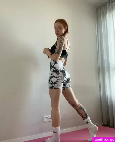 Emma Fox Red OnlyFans Thumbnail #kgCUncEX22