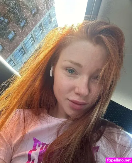 Emma Fox Red OnlyFans Thumbnail #mS9L14W2UR
