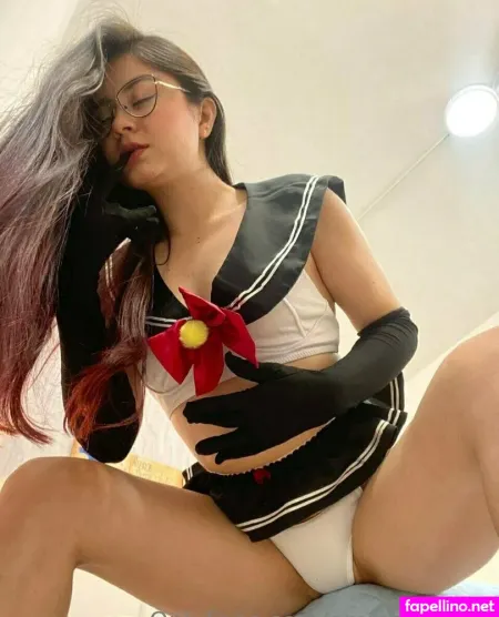 Emma Grantt OnlyFans Thumbnail #OZ4eC6zL9r