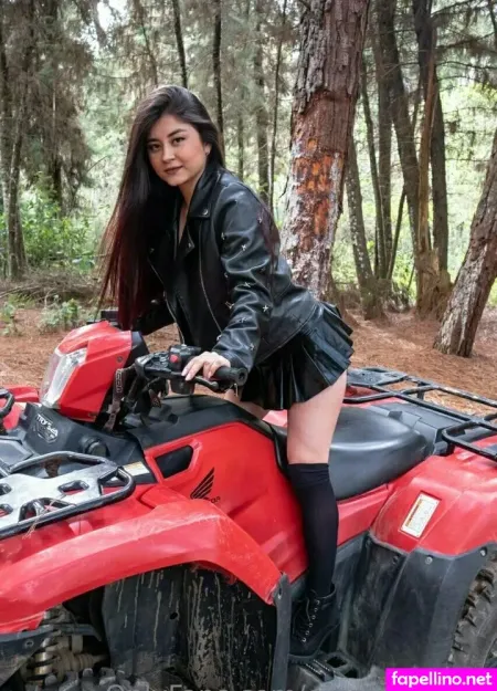 Emma Grantt OnlyFans Thumbnail #iflhG91MZA