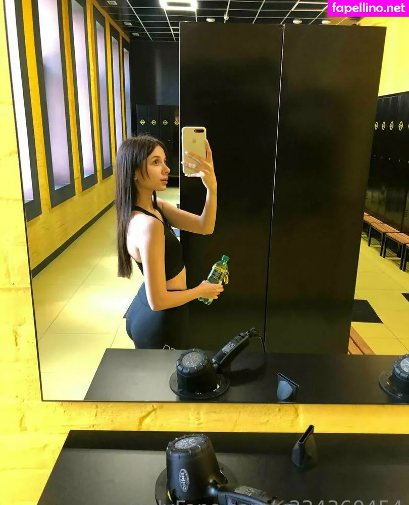 drahelmaniar, emma_gucci Nude Leaked OnlyFans Photo #ZxY3K7Y0rP