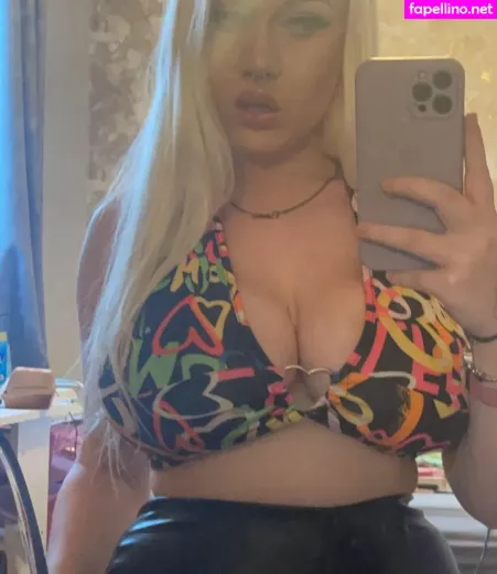 Emma H OnlyFans Thumbnail #Wem2d6l6bW