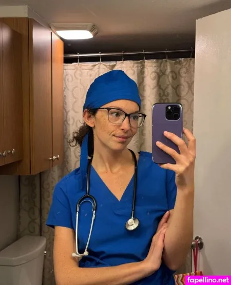 Emma Hall 1 OnlyFans Thumbnail #jiIsQyFpeX