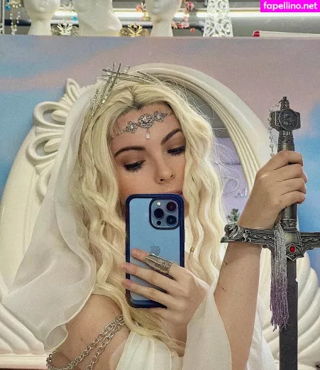 Emma Karla Peet OnlyFans Thumbnail #QUHqAR1iKE