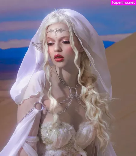 Emma Karla Peet OnlyFans Thumbnail #ULEhuBzjje