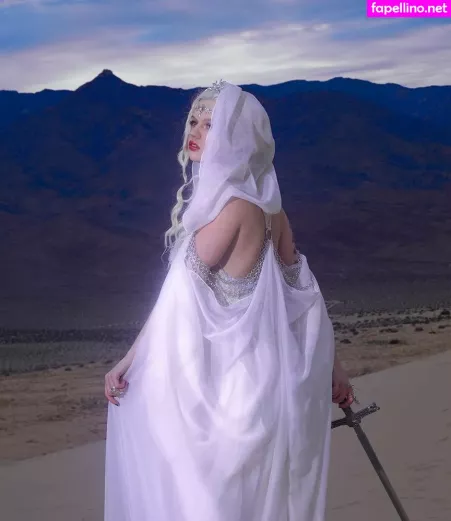 Emma Karla Peet OnlyFans Thumbnail #UUNiXSHSlv