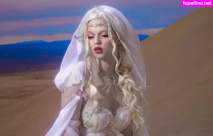 Emma Karla Peet OnlyFans Thumbnail #zzKmWVFIPs