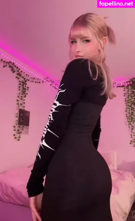 Emma Kat 22 OnlyFans Thumbnail #Htpu58nX42