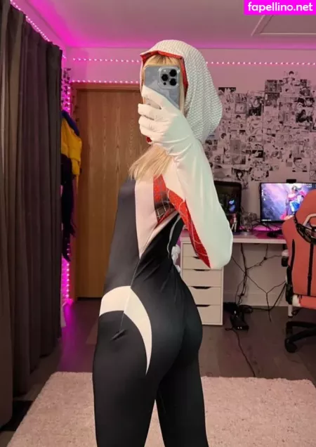 Emma Kat 22 OnlyFans Thumbnail #ieWWqSJqXg