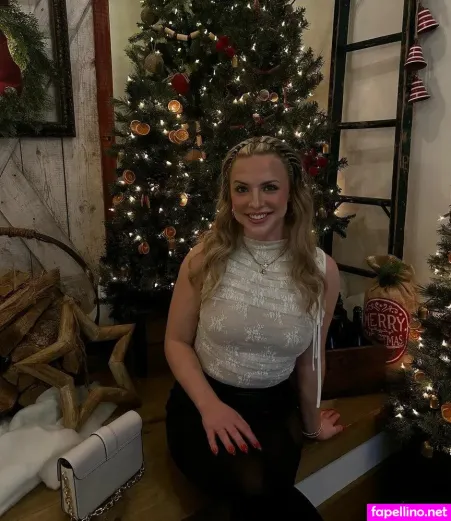 Emma Keefe OnlyFans Thumbnail #8AVaDOWZUt