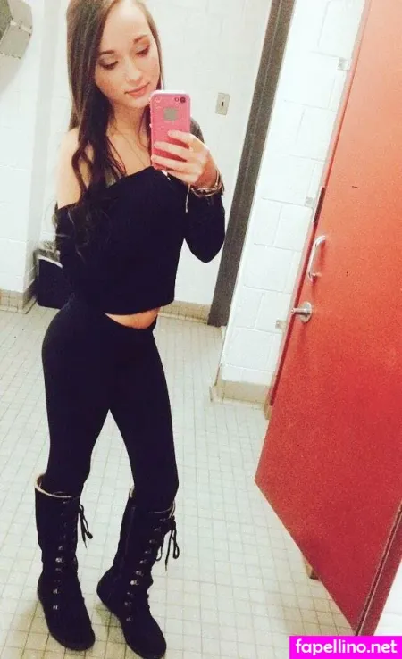 Emma Lilly OnlyFans Thumbnail #hpX47Ffwjk