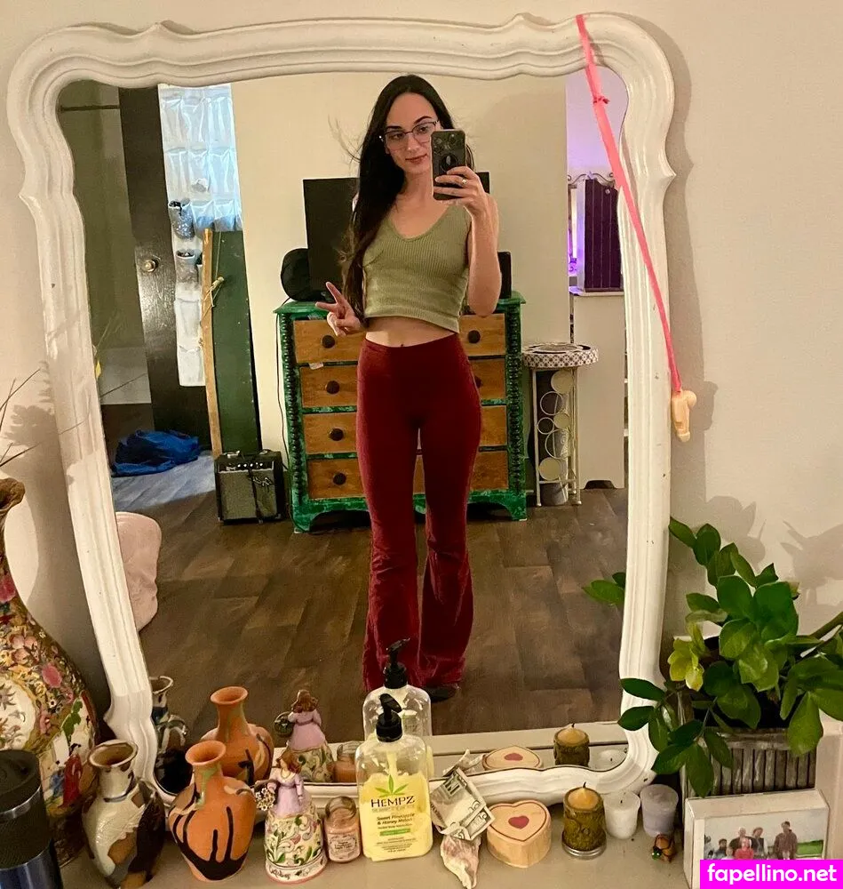 eminemaaa3, emmalilly, lilly_starr3 Nude Leaked OnlyFans Photo #oBl7pZibms