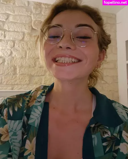 Emma Littlets OnlyFans Thumbnail #2AnyphhPMj