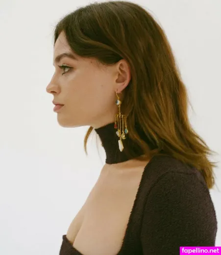 Emma Mackey OnlyFans Thumbnail #DhHiDUYT12