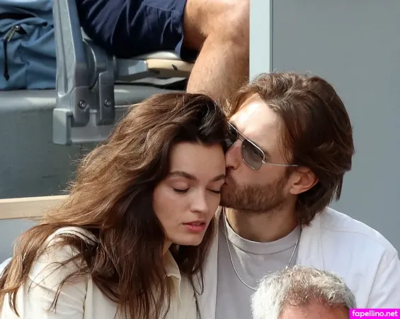 Emma Mackey OnlyFans Thumbnail #QjiksBFDEV