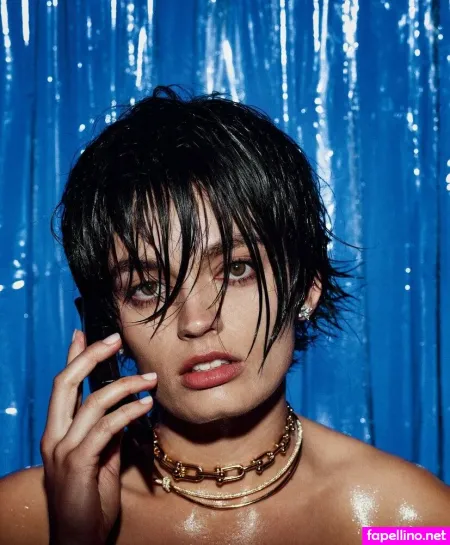 Emma Mackey OnlyFans Thumbnail #XLZiyIWFRq