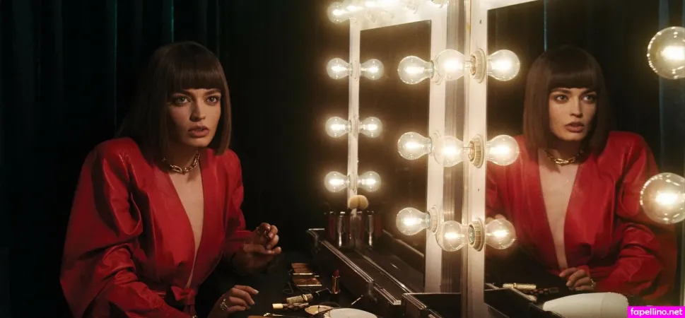 Emma Mackey OnlyFans Thumbnail #eQRQHDss1P