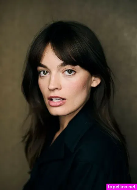 Emma Mackey OnlyFans Thumbnail #jMU58loB0M