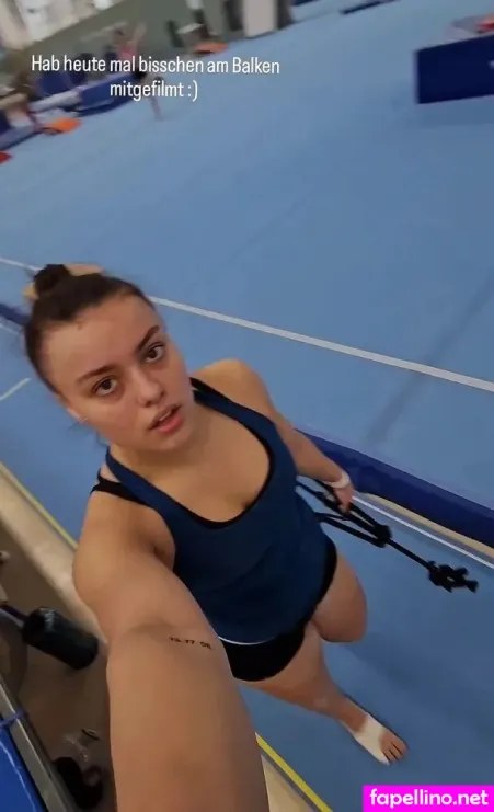 Emma Malewski OnlyFans Thumbnail #QDbnFNC69g