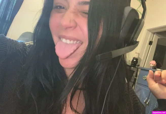 Emma Mccue 2 OnlyFans Thumbnail #XjHnfsVVxR