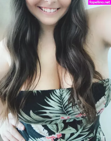 Emma Next Door OnlyFans Thumbnail #YwYRnCk3We