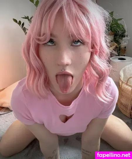 Emma Paige 1 OnlyFans Thumbnail #sTYInTJOfM