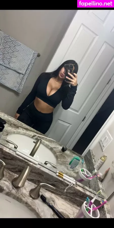 Emma Petisco OnlyFans Thumbnail #fwmKkDKclo