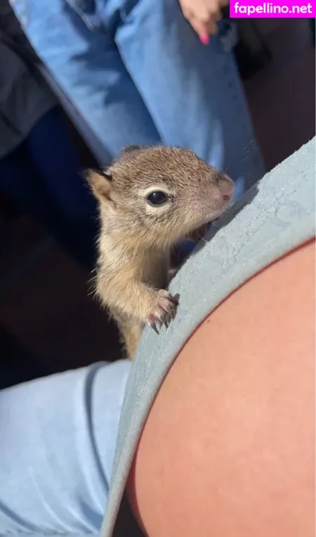 Emma R B OnlyFans Thumbnail #1m63sBH55l