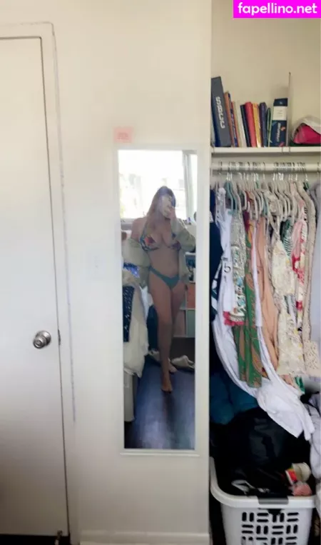 Emma R B OnlyFans Thumbnail #EpD8rERXKn