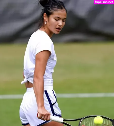 Emma Raducanu OnlyFans Thumbnail #4JvzkqUVub