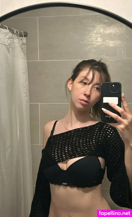 Emma Ray OnlyFans Thumbnail #B5pAIGeL5z