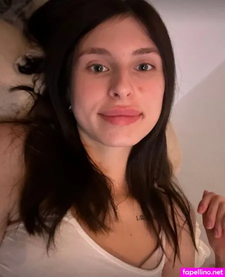 Emma Richter OnlyFans Thumbnail #peSHRTiE86