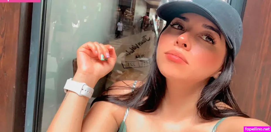 Emma Roa OnlyFans Thumbnail #KHxTjPDOe0