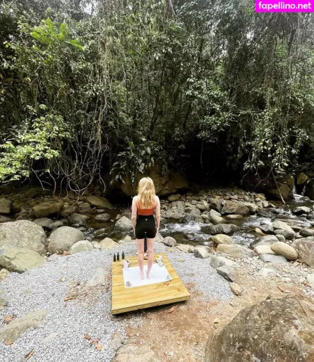 Emma Roberts OnlyFans Thumbnail #6JRN5CSLS0