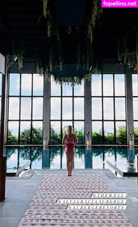 Emma Roberts OnlyFans Thumbnail #KIAMegcshB