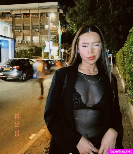 Emma Roob OnlyFans Thumbnail #POQjgk7Jkd