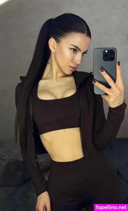 Emma Rosse OnlyFans Thumbnail #SxKDb6XnWo