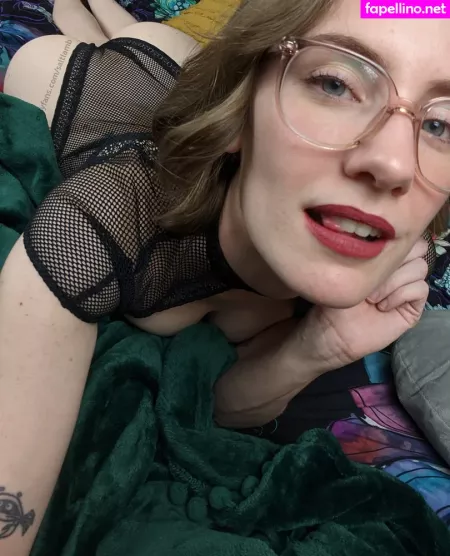 Emma Ruby OnlyFans Thumbnail #1vmphFY5KI