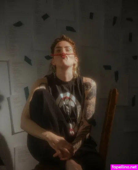 Emma Ruth Rundle OnlyFans Thumbnail #RfYDIa0dIN