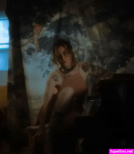 Emma Ruth Rundle OnlyFans Thumbnail #gKPPOW0RJc