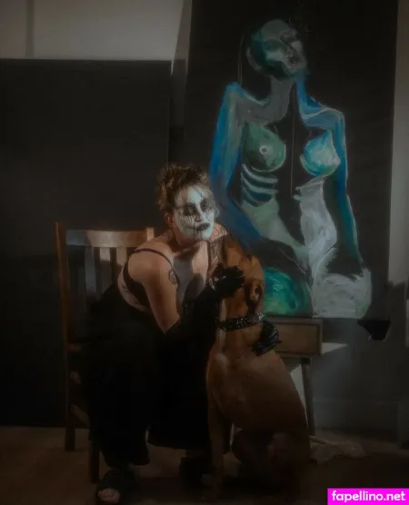 Emma Ruth Rundle OnlyFans Thumbnail #y7q4RUDC7V