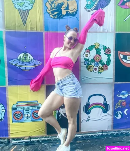 Emma Rylands Nee Mckeen OnlyFans Thumbnail #uSS8wbr1sw