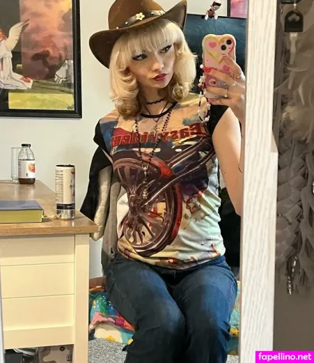 Emma S Myspace OnlyFans Thumbnail #FcxiA2Vrig